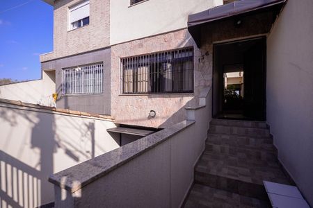 Casa à venda com 229m², 3 quartos e 4 vagas Casa à venda com 229m², 3 quartos e 4 vagasEntrada