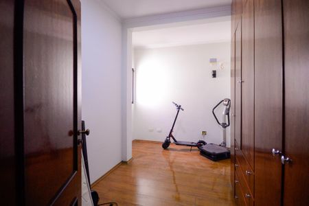 Casa à venda com 229m², 3 quartos e 4 vagas Casa à venda com 229m², 3 quartos e 4 vagasQuarto 3