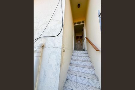 Apartamento para alugar com 28m², 1 quarto e sem vagaEscada