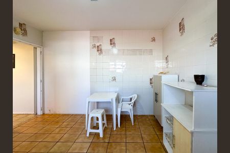 Sala/Cozinha de apartamento para alugar com 1 quarto, 28m² em Ipiranga, São José