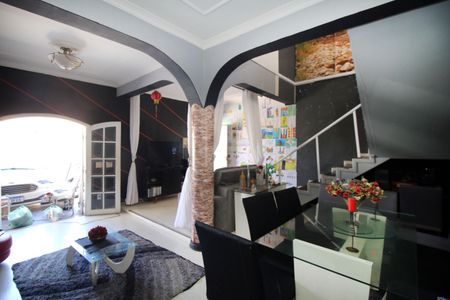 Sala de casa à venda com 5 quartos, 500m² em Irajá, Rio de Janeiro