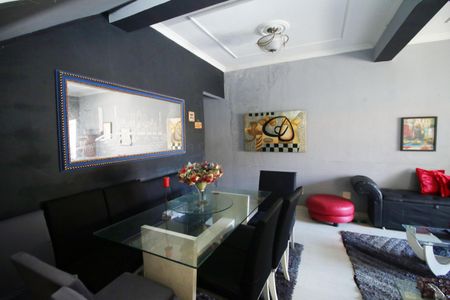 Casa para alugar com 500m², 5 quartos e 2 vagasSala