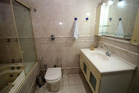 Casa para alugar com 500m², 5 quartos e 2 vagasBanheiro da Suíte 2