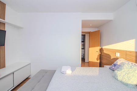 Suíte de apartamento para alugar com 3 quartos, 84m² em Jardim Lindóia, Porto Alegre