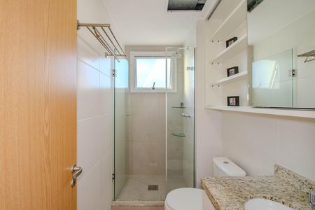Apartamento para alugar com 84m², 3 quartos e 1 vaga Apartamento para alugar com 84m², 3 quartos e 1 vagaBanheiro da Suíte