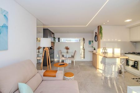 Sala de apartamento para alugar com 3 quartos, 84m² em Jardim Lindóia, Porto Alegre