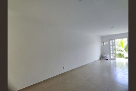 Casa de condomínio para alugar com 299m², 3 quartos e 3 vagasSuíte 2