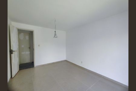 Casa de condomínio para alugar com 299m², 3 quartos e 3 vagasQuarto