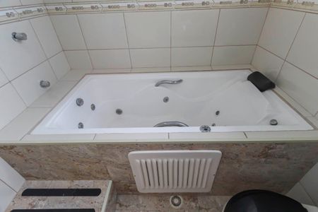 Casa para alugar com 180m², 3 quartos e 5 vagasBanheiro da Suíte