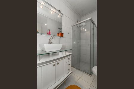 Banheiro da Suíte de apartamento à venda com 1 quarto, 40m² em Auxiliadora, Porto Alegre