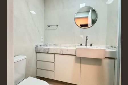 Apartamento para alugar com 71m², 2 quartos e 1 vaga Apartamento para alugar com 71m², 2 quartos e 1 vagaBanheiro social