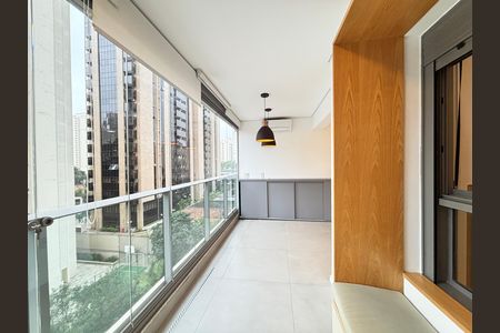 Apartamento para alugar com 71m², 2 quartos e 1 vaga Apartamento para alugar com 71m², 2 quartos e 1 vagaVaranda da Sala/Cozinha