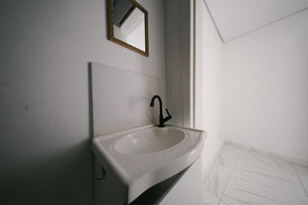 Casa para alugar com 50m², 1 quarto e sem vaga Casa para alugar com 50m², 1 quarto e sem vagaBanheiro da Suíte