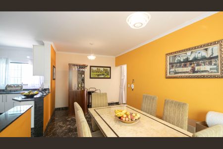 Casa à venda com 319m², 7 quartos e 4 vagasSala de Jantar