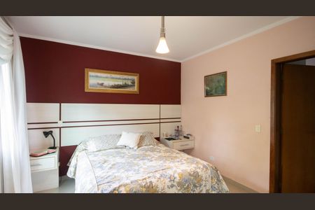 Casa à venda com 319m², 7 quartos e 4 vagasSuíte