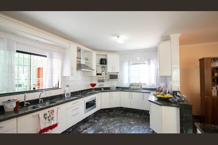 Casa à venda com 319m², 7 quartos e 4 vagasCozinha