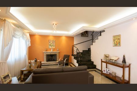 Casa à venda com 319m², 7 quartos e 4 vagasSala