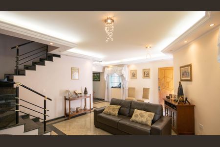 Casa à venda com 319m², 7 quartos e 4 vagasSala