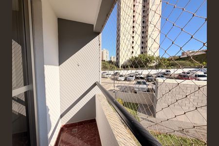 Apartamento para alugar com 76m², 3 quartos e 1 vagaSacada