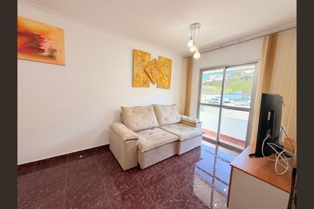 Apartamento para alugar com 76m², 3 quartos e 1 vagaSala