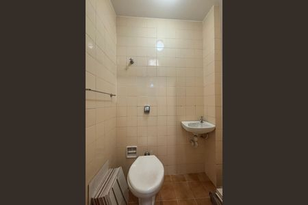 Apartamento à venda com 86m², 2 quartos e 2 vagas Apartamento à venda com 86m², 2 quartos e 2 vagasBanheiro de Serviço