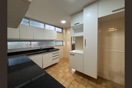Apartamento à venda com 86m², 2 quartos e 2 vagas Apartamento à venda com 86m², 2 quartos e 2 vagasCozinha