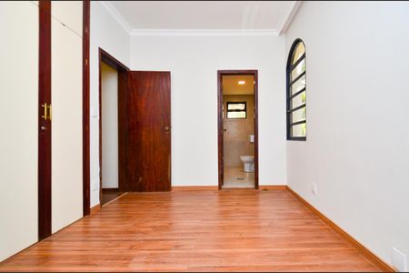 Apartamento à venda com 110m², 3 quartos e 1 vagaSuite