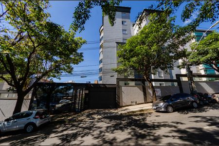 Apartamento à venda com 81m², 2 quartos e 2 vagasFachada