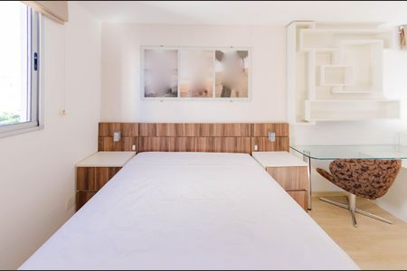 Apartamento à venda com 81m², 2 quartos e 2 vagasSuíte