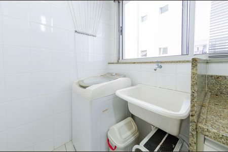 Apartamento à venda com 81m², 2 quartos e 2 vagasÁrea de serviço