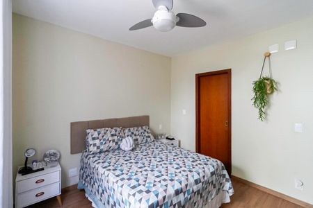 Apartamento à venda com 157m², 4 quartos e 2 vagasSuíte 4