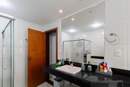 Apartamento à venda com 157m², 4 quartos e 2 vagasBanheiro da suíte 4