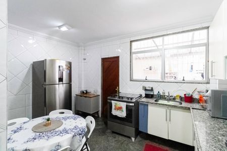 Apartamento à venda com 157m², 4 quartos e 2 vagasCozinha