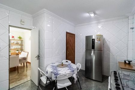 Apartamento à venda com 157m², 4 quartos e 2 vagasCozinha
