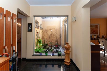 Casa à venda com 333m², 3 quartos e 10 vagasHall Social