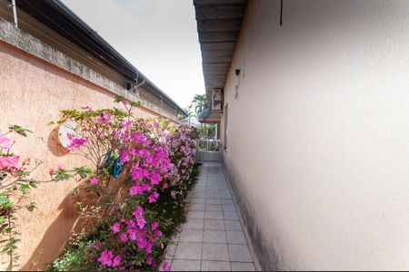 Casa à venda com 333m², 3 quartos e 10 vagasCorredor Social