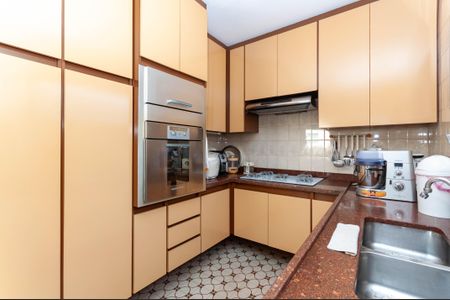 Casa à venda com 333m², 3 quartos e 10 vagasCozinha