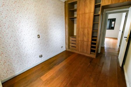 Apartamento à venda com 163m², 4 quartos e 3 vagasSuíte 1 - armários