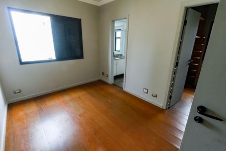 Apartamento à venda com 163m², 4 quartos e 3 vagasSuíte 2