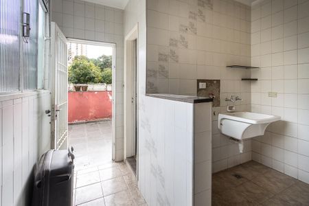 Casa à venda com 280m², 4 quartos e 1 vagaÁrea de Serviço