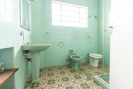 Casa à venda com 280m², 4 quartos e 1 vagaBanheiro 1