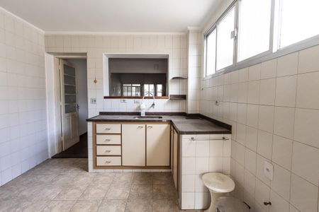 Casa à venda com 280m², 4 quartos e 1 vagaCozinha