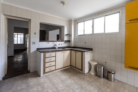 Casa à venda com 280m², 4 quartos e 1 vagaCozinha