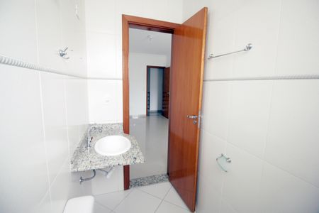 Casa à venda com 128m², 2 quartos e 2 vagasBanheiro da Suíte 1