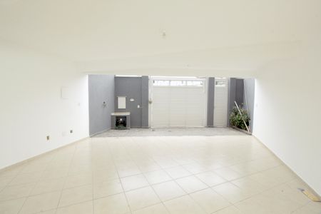 Casa à venda com 128m², 2 quartos e 2 vagasGaragem