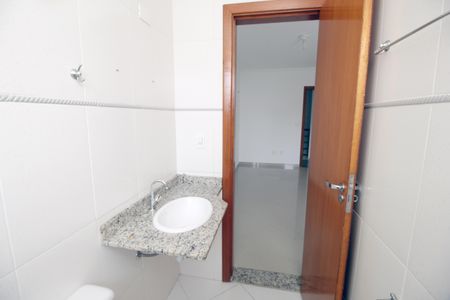 Casa à venda com 128m², 2 quartos e 2 vagasBanheiro da Suíte 1