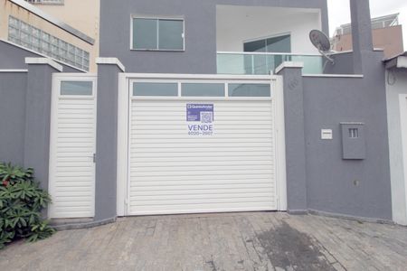 Casa à venda com 128m², 2 quartos e 2 vagasPlaca 