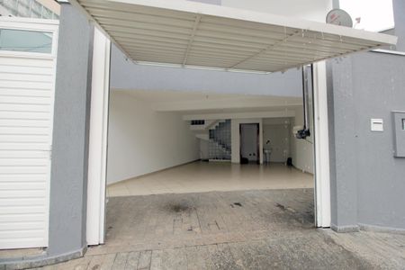Casa à venda com 128m², 2 quartos e 2 vagasGaragem