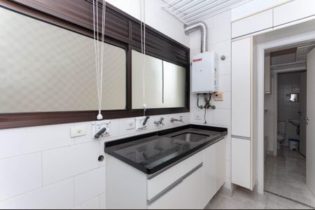 Apartamento à venda com 178m², 3 quartos e 3 vagas Apartamento à venda com 178m², 3 quartos e 3 vagasÁrea de Serviço
