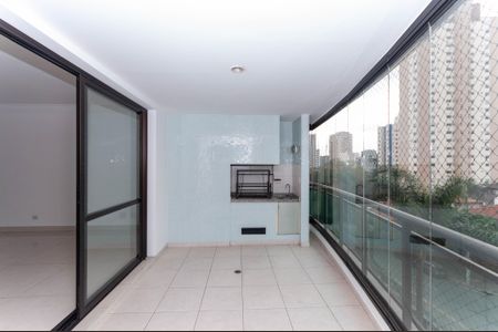 Apartamento à venda com 178m², 3 quartos e 3 vagas Apartamento à venda com 178m², 3 quartos e 3 vagasVaranda Gourmet